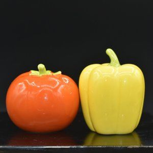 Tomato and Bell Pepper Salt and Pepper Shakers